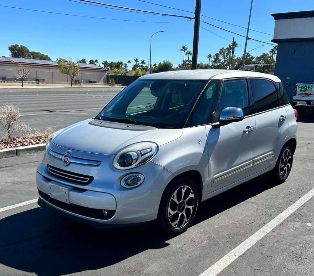 silver car